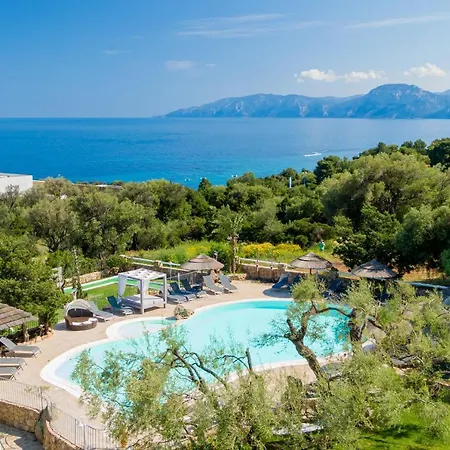 I Ginepri ホテル 4*